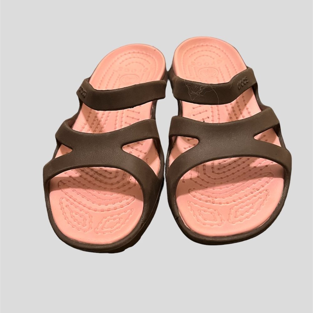 Crocs size 6 slippers